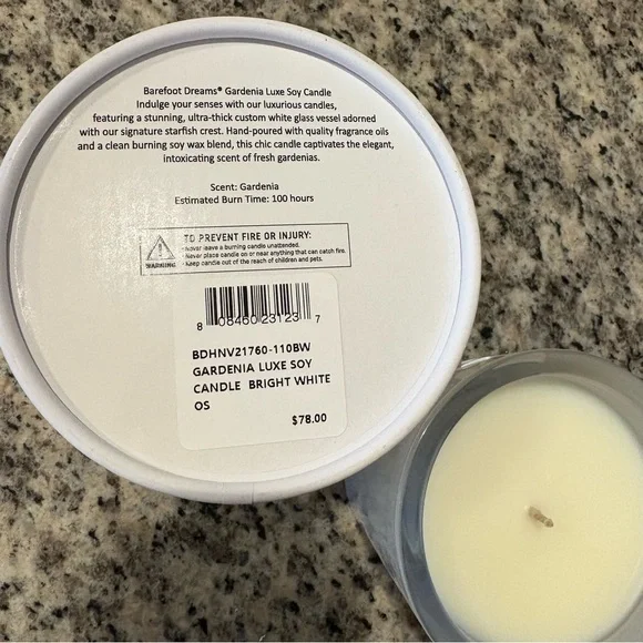 NWT Barefoot Dreams Candle in Gardenia (11 oz) - Picture 8 of 8